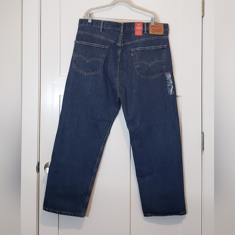 Levi's Jeans Men's Size 44X29 550 Relaxed Fit Dark Wash Brand New With Tags